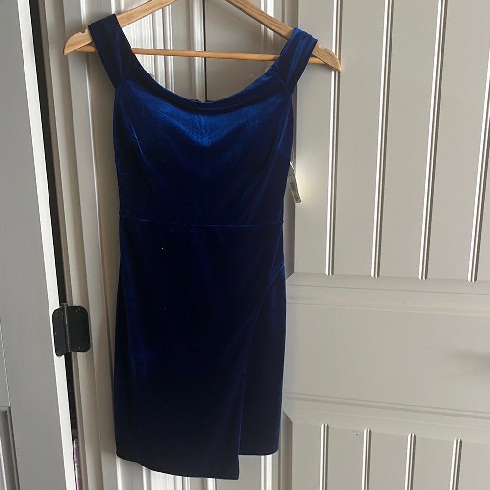 Elegant Blue Velvet Dress